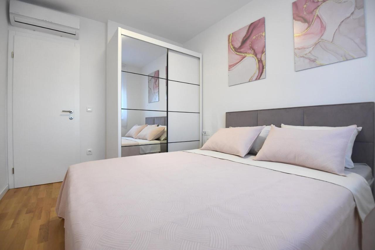 Garden Apartment Leoma With Free Parking! Zadar Exterior photo